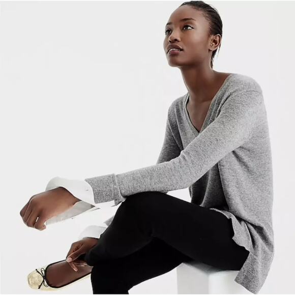 J Crew XXS Purple V Neck Relaxed Pullover Layered Sweater White Cuffs Wool Blend - Picture 9 of 10